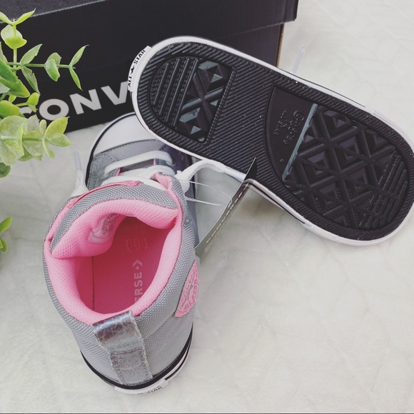 Converse Chuck Taylor Mid Lace-Up Sneaker - Kids - Picture 7 of 8